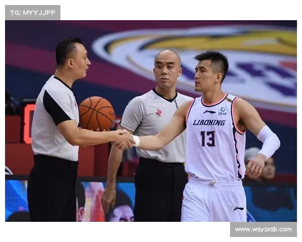 CBA十佳裁判引热议 闫军郭楠领衔而连续执法总决赛裁判未入选 CBA十佳裁判引热议 闫军郭楠领衔而连续执法总决赛裁判未入选